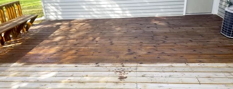 Deck Cleaning Oconomowoc